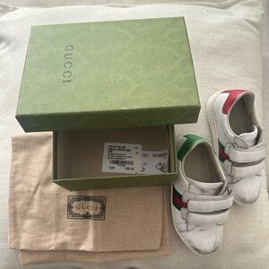 Gucci toddler shoes size 26